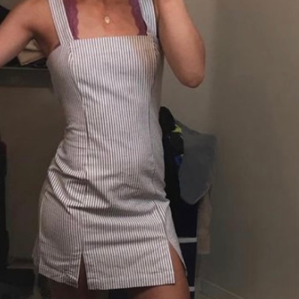 Striped dress w/ slit